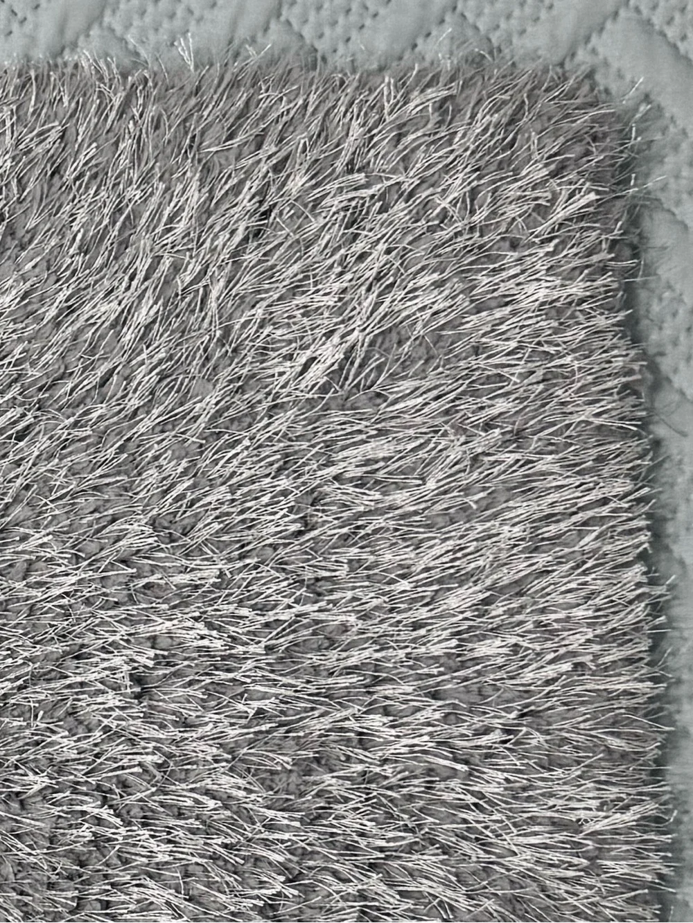 Nedia Home Shag Bath Rug Non-Skid Microfiber Light Gray 18 x 24 NWT